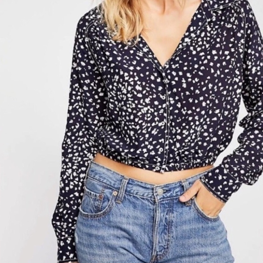 Free People long sleeve navy cropped top medium